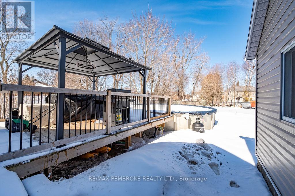 277 Dickson Street, Pembroke, Ontario  K8A 2X4 - Photo 39 - X12914878
