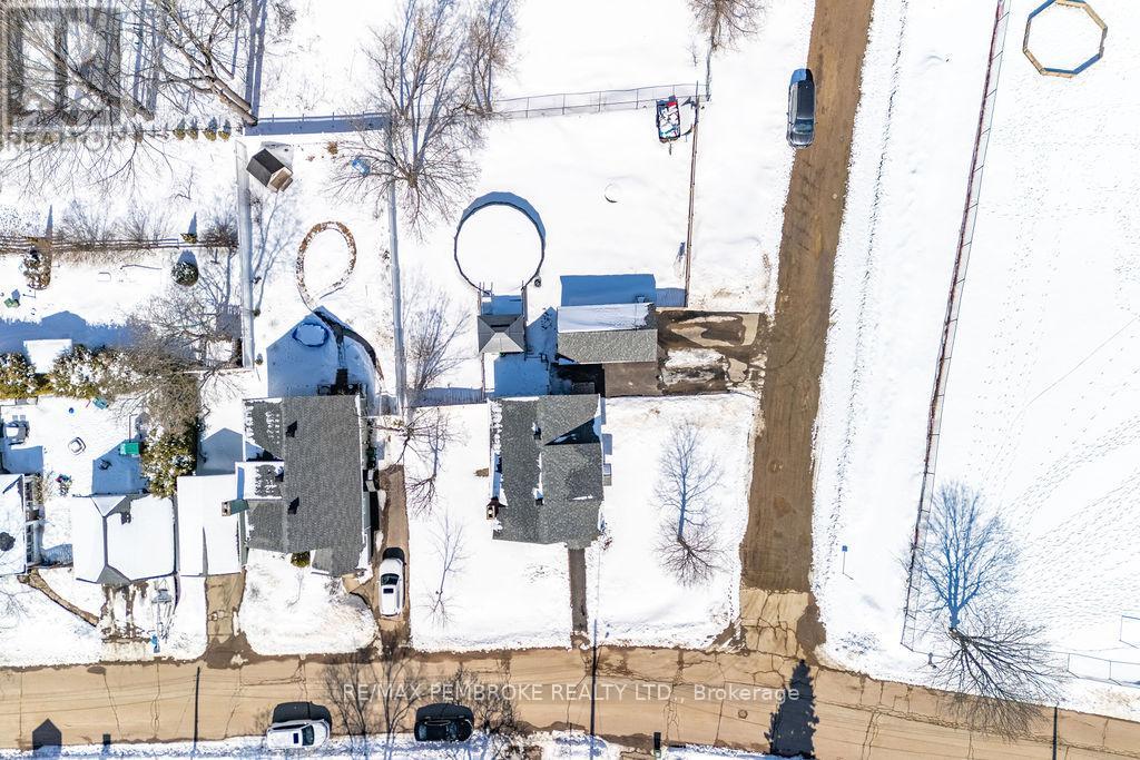 277 Dickson Street, Pembroke, Ontario  K8A 2X4 - Photo 45 - X12914878