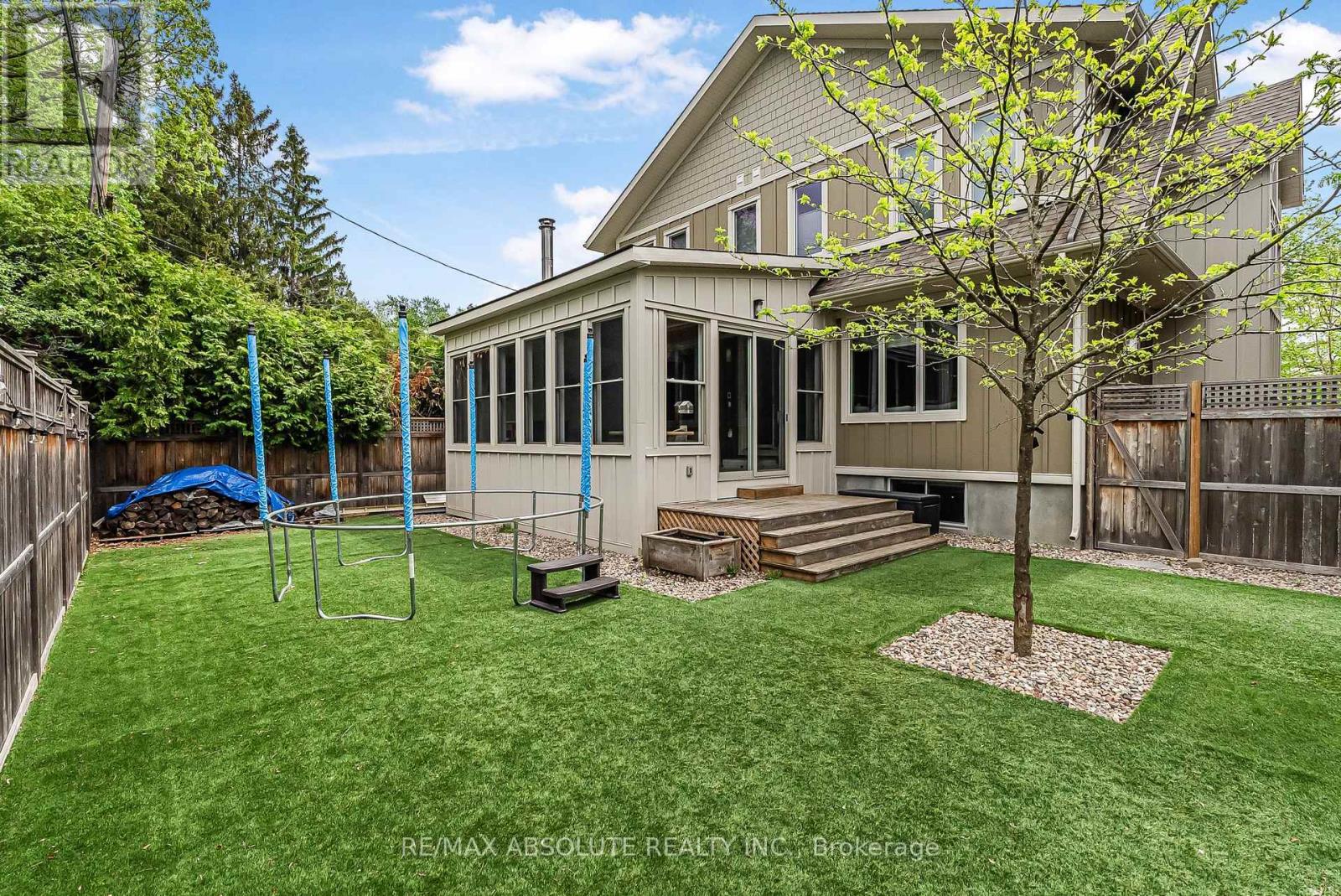 35 St Claire Avenue, Ottawa, Ontario  K2G 2A1 - Photo 34 - X12914644