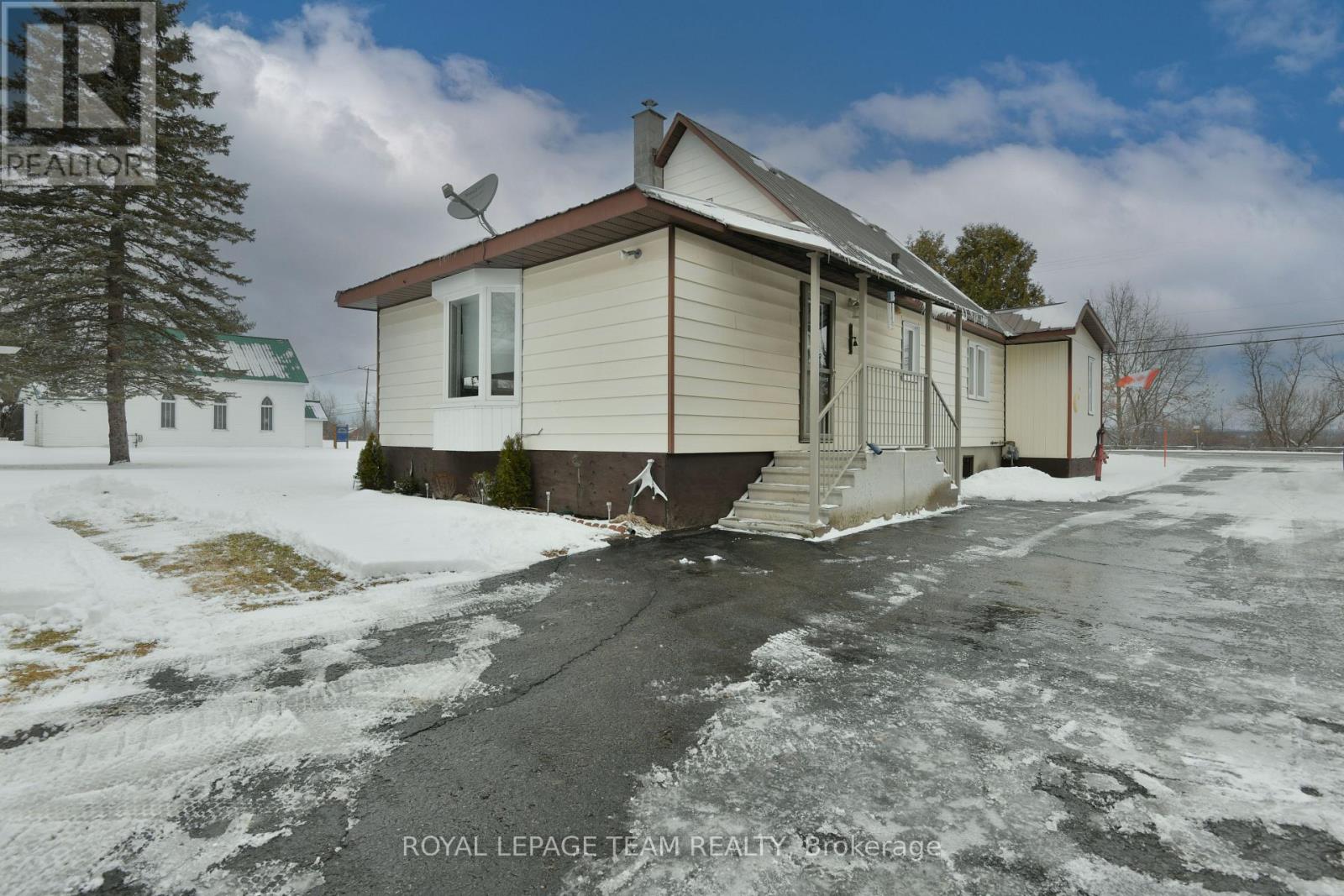 2695 Dunrobin Road, Ottawa, Ontario  K0A 1T0 - Photo 35 - X12914662
