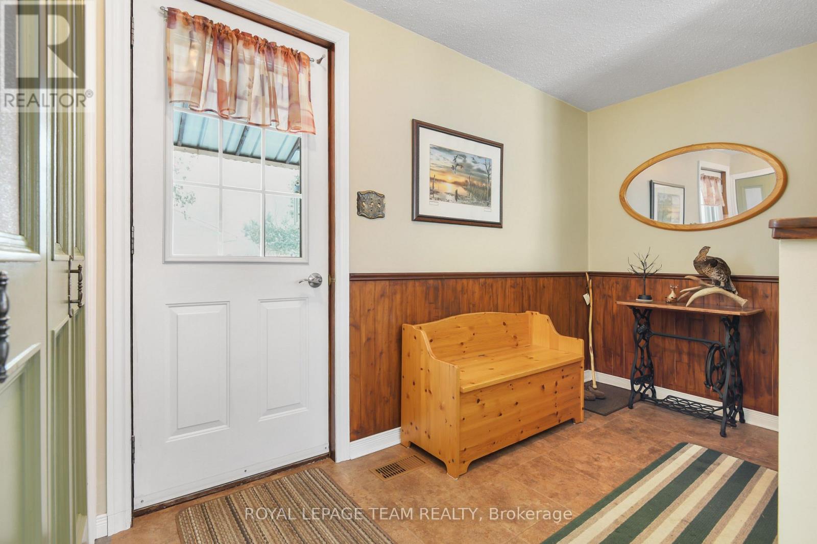 2695 Dunrobin Road, Ottawa, Ontario  K0A 1T0 - Photo 5 - X12914662