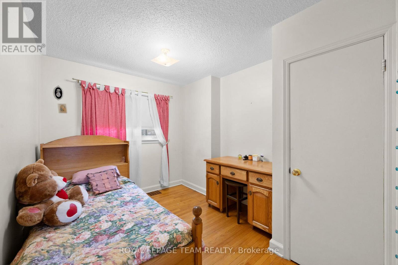 41 Capilano Drive, Ottawa, Ontario  K2E 6G3 - Photo 15 - X12914698