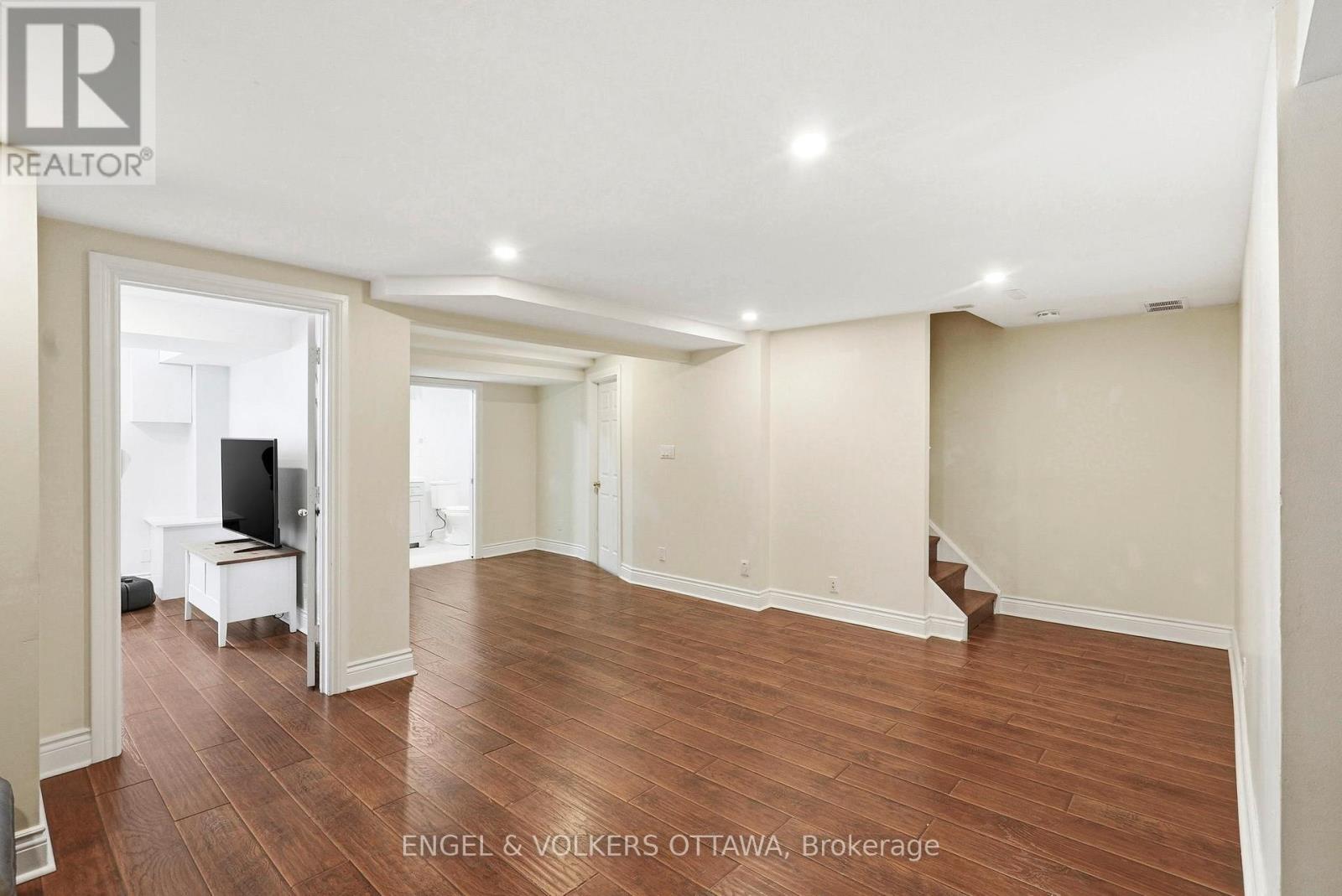 12 Mancil Drive, Ottawa, Ontario  K2J 2J5 - Photo 35 - X12914790