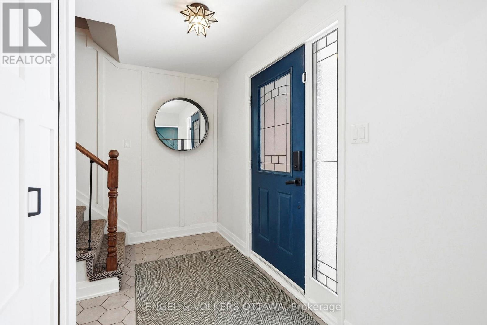 12 Mancil Drive, Ottawa, Ontario  K2J 2J5 - Photo 4 - X12914790