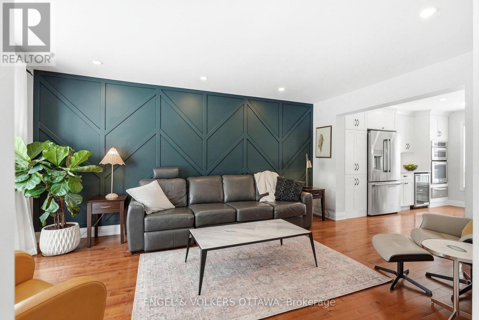 12 Mancil Drive, Ottawa, Ontario  K2J 2J5 - Photo 5 - X12914790