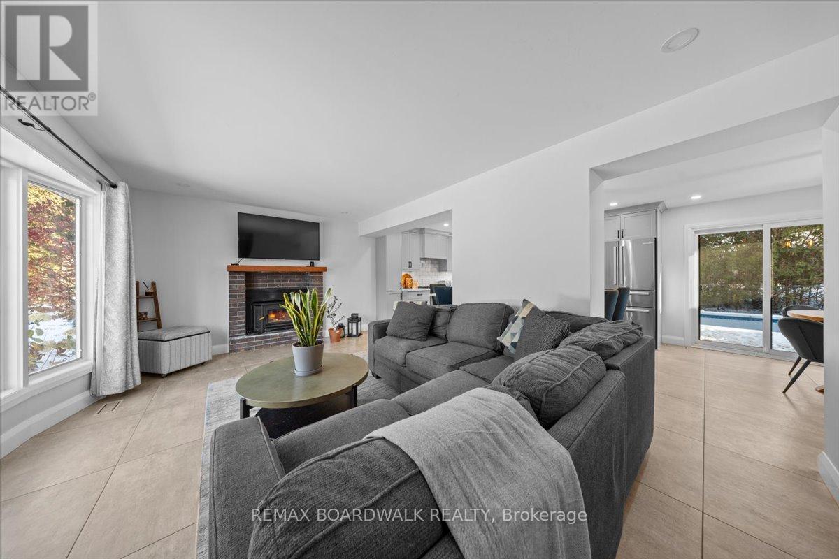 7 Gagnon Court, Ottawa, Ontario  K2K 1A7 - Photo 13 - X12914866