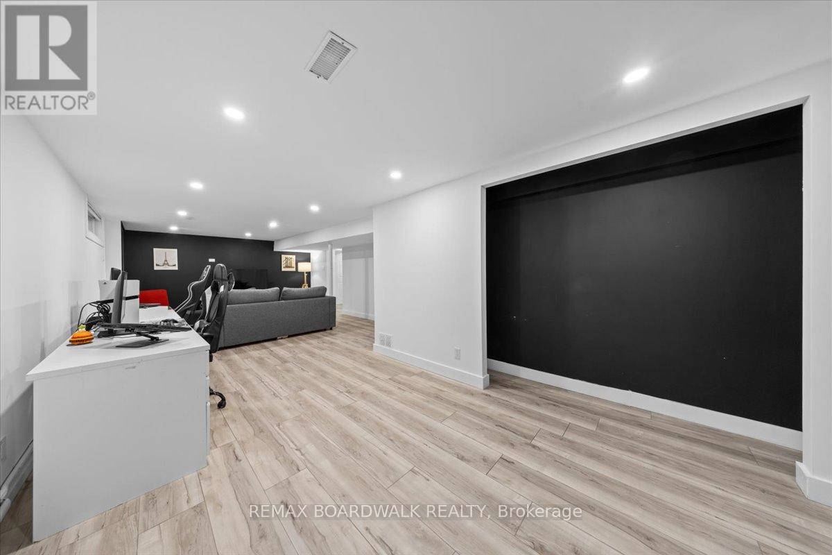 7 Gagnon Court, Ottawa, Ontario  K2K 1A7 - Photo 29 - X12914866