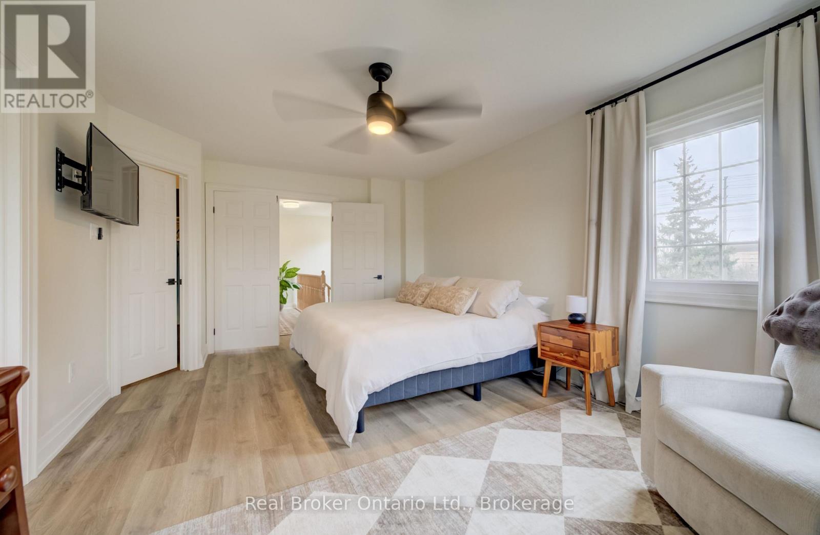 22 - 2022 Atkinson Drive, Burlington, Ontario  L7M 4H6 - Photo 22 - W12914786