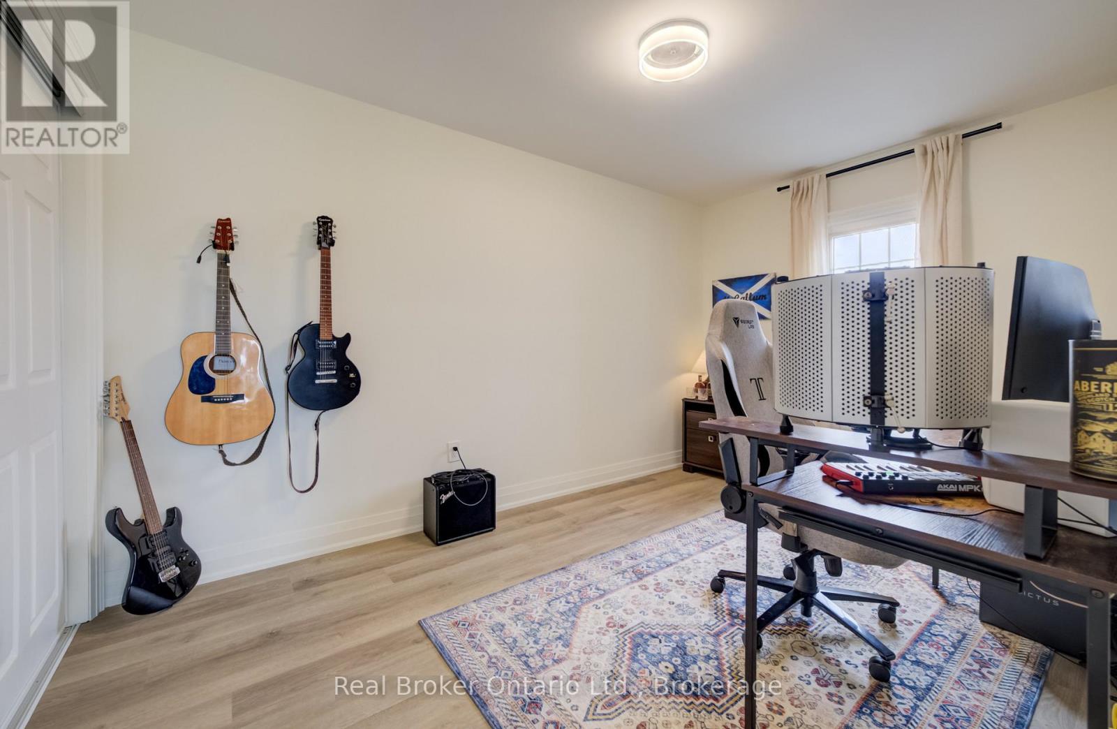 22 - 2022 Atkinson Drive, Burlington, Ontario  L7M 4H6 - Photo 28 - W12914786