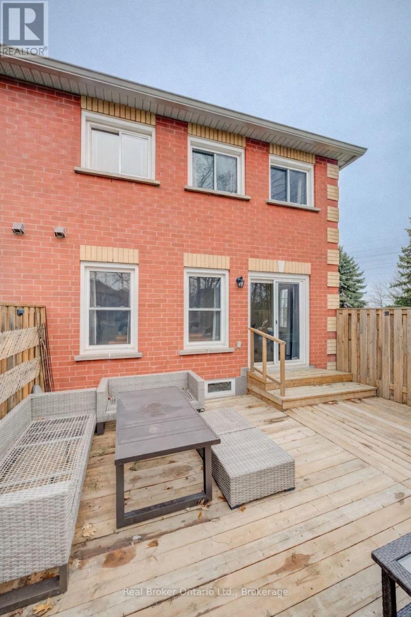 22 - 2022 Atkinson Drive, Burlington, Ontario  L7M 4H6 - Photo 41 - W12914786