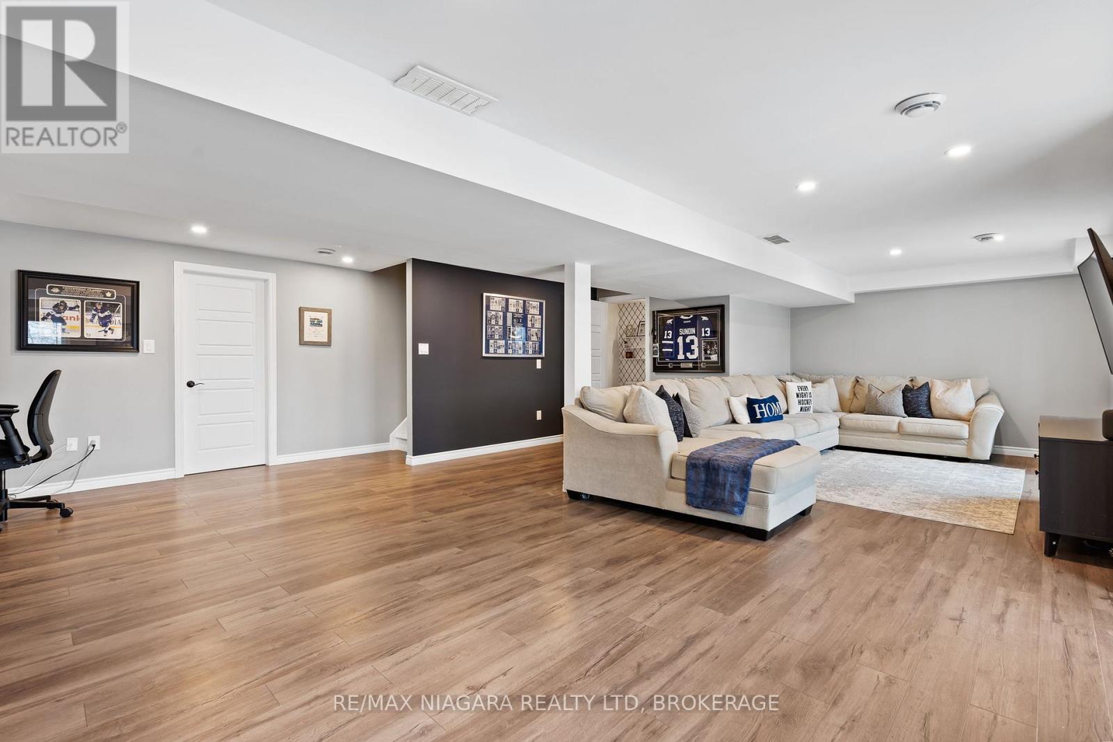 5703 Osprey Avenue, Niagara Falls, Ontario  L2H 0M2 - Photo 30 - X12914738