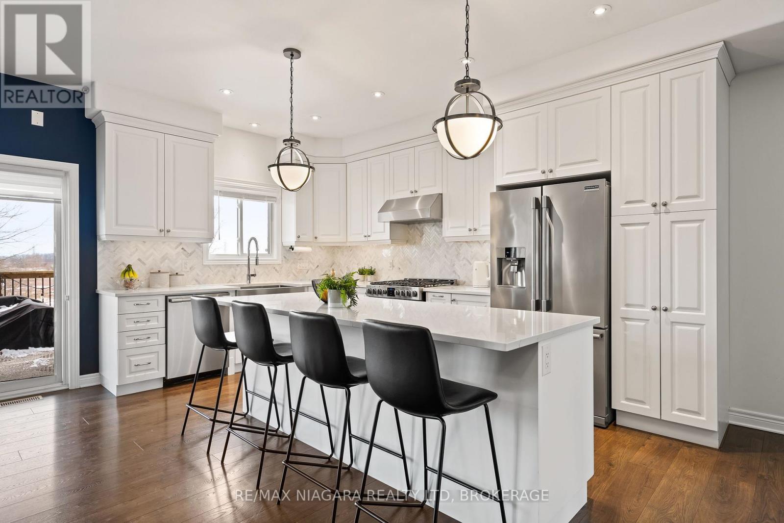 5703 Osprey Avenue, Niagara Falls, Ontario  L2H 0M2 - Photo 6 - X12914738