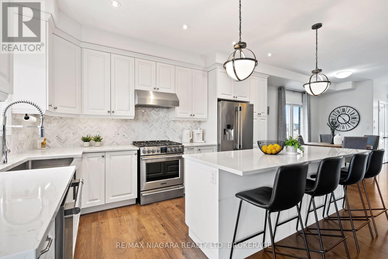 5703 Osprey Avenue, Niagara Falls, Ontario  L2H 0M2 - Photo 8 - X12914738