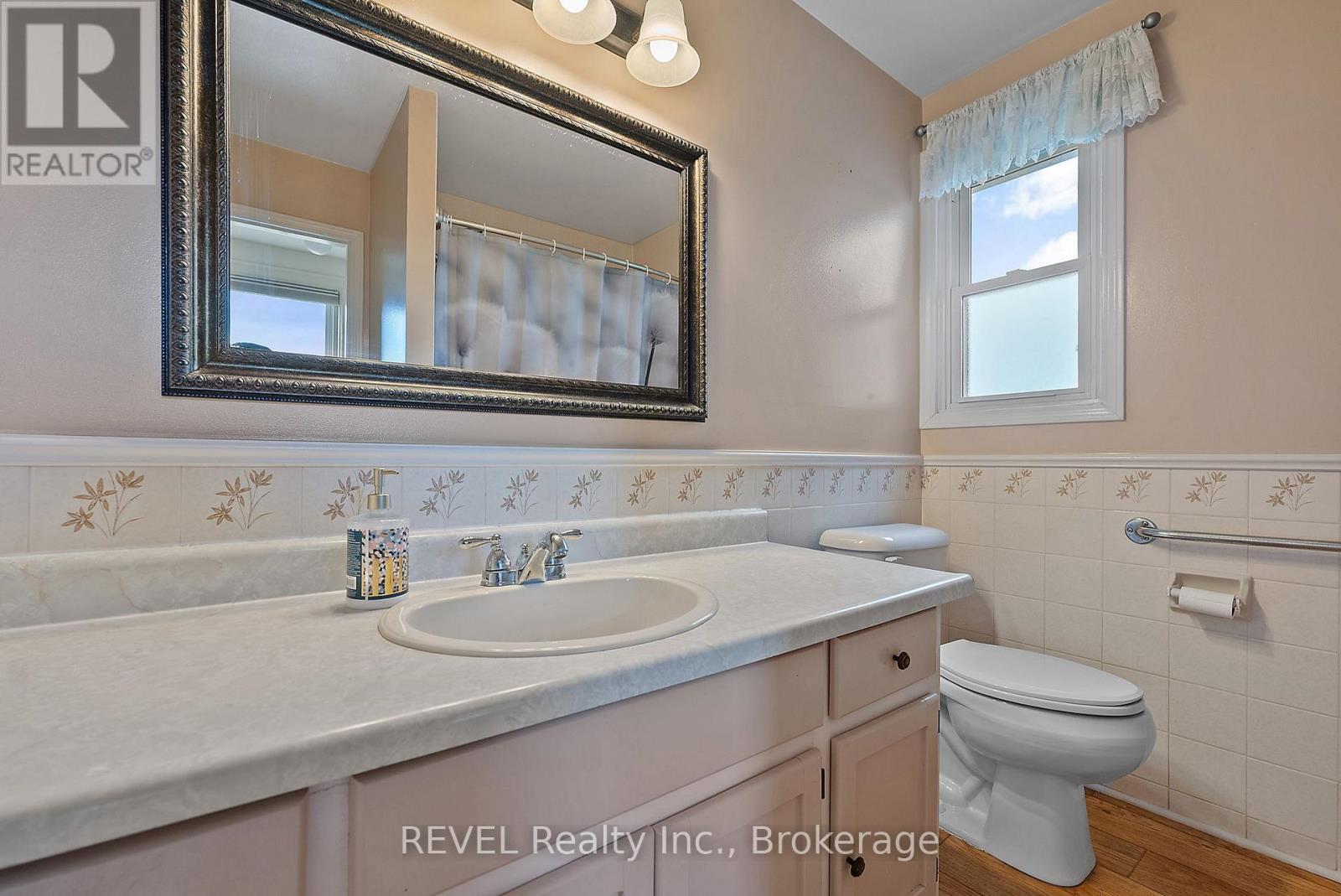 801 South Coast Drive, Haldimand, Ontario  N0A 1L0 - Photo 14 - X12914746