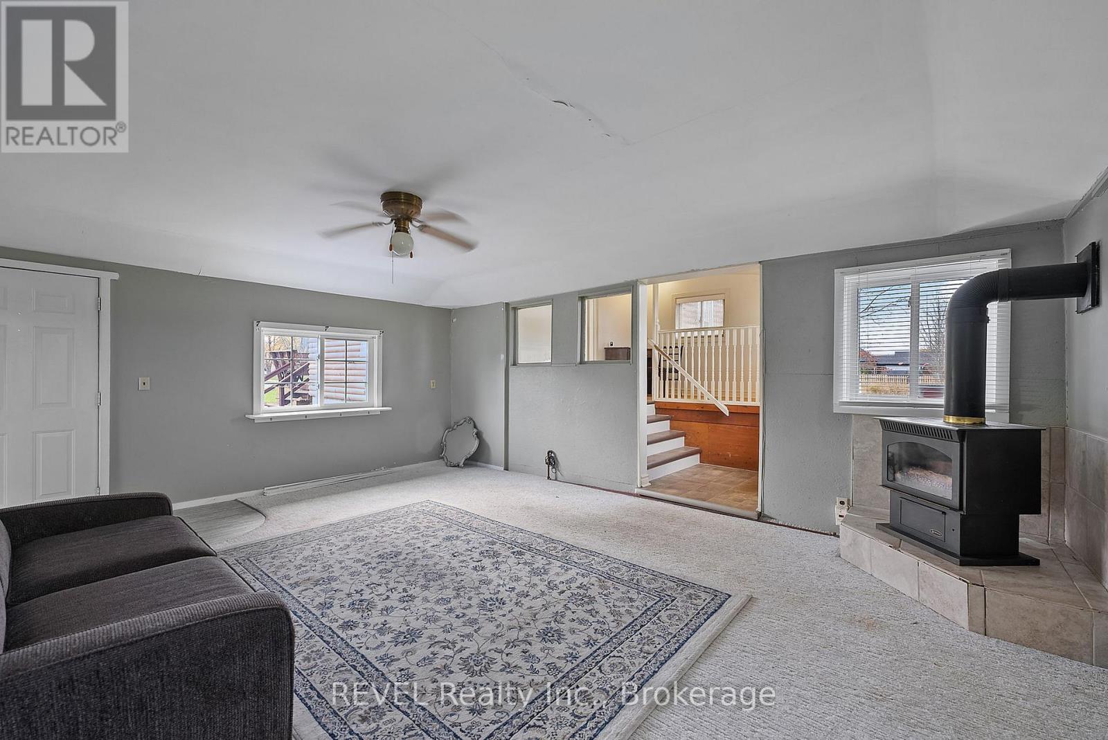 801 South Coast Drive, Haldimand, Ontario  N0A 1L0 - Photo 18 - X12914746