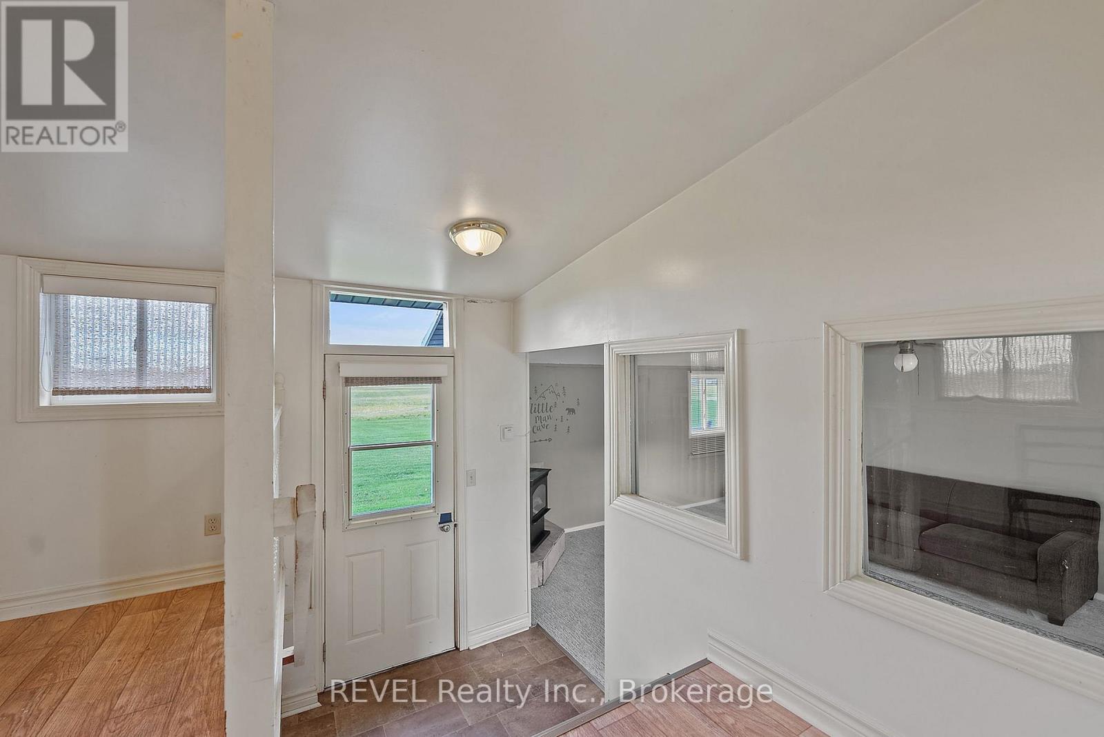 801 South Coast Drive, Haldimand, Ontario  N0A 1L0 - Photo 20 - X12914746