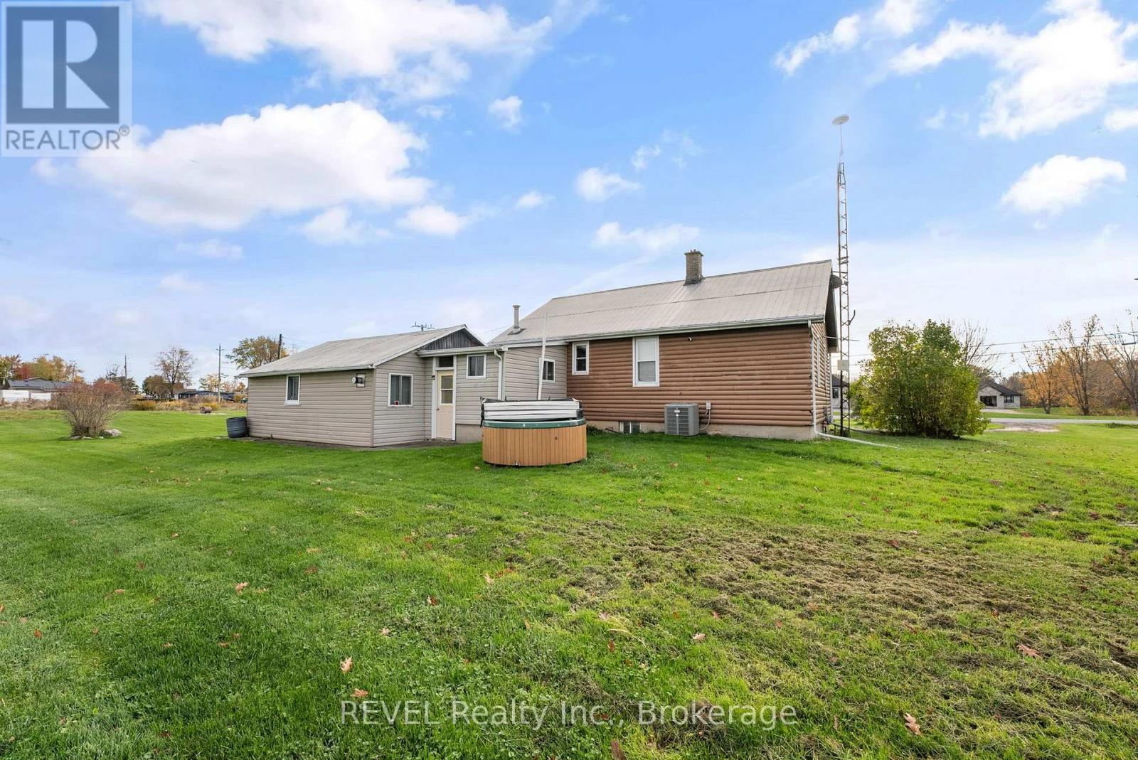 801 South Coast Drive, Haldimand, Ontario  N0A 1L0 - Photo 24 - X12914746