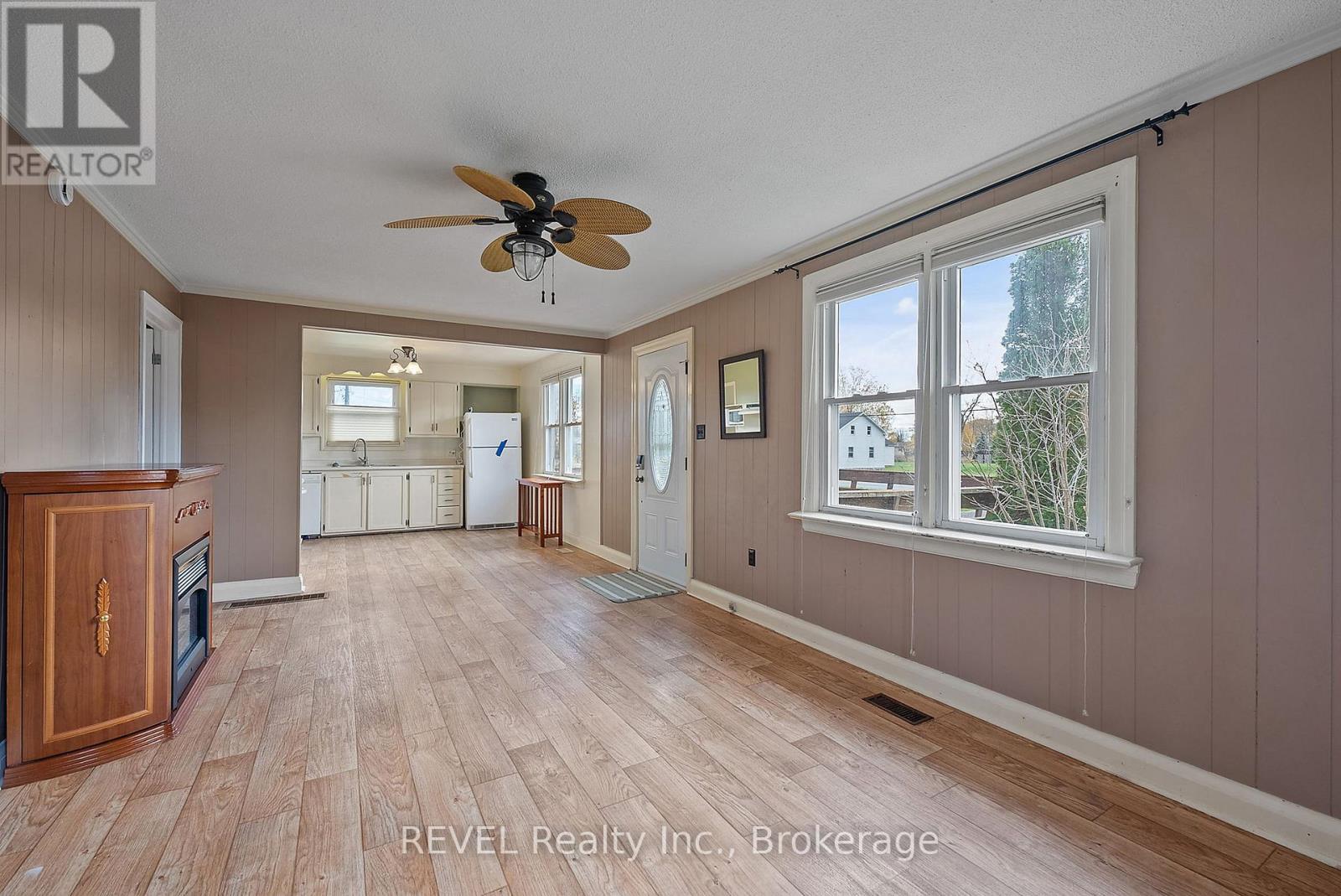 801 South Coast Drive, Haldimand, Ontario  N0A 1L0 - Photo 6 - X12914746