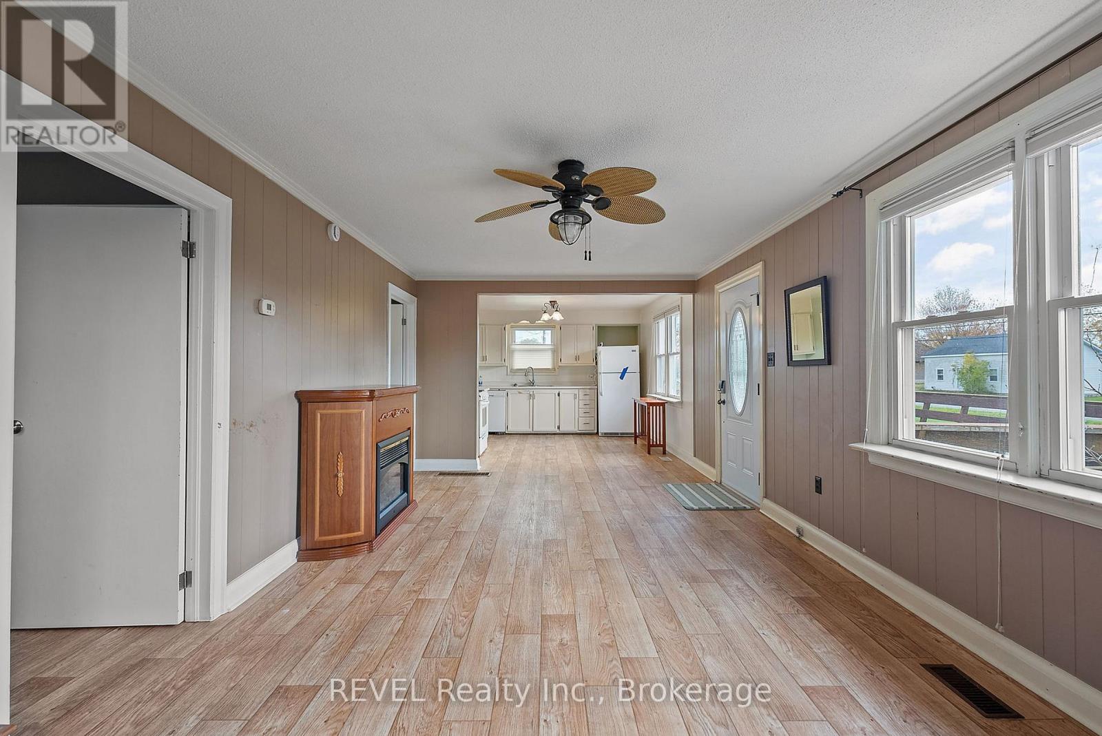 801 South Coast Drive, Haldimand, Ontario  N0A 1L0 - Photo 7 - X12914746