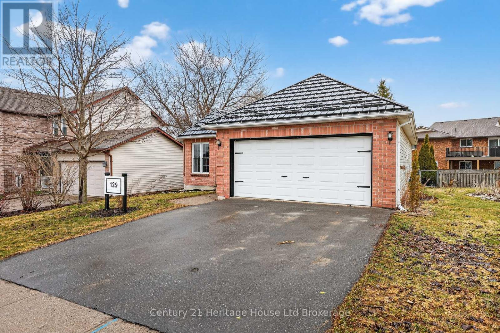 129 Anderson Street, Woodstock, Ontario  N4S 8Z6 - Photo 3 - X12914808