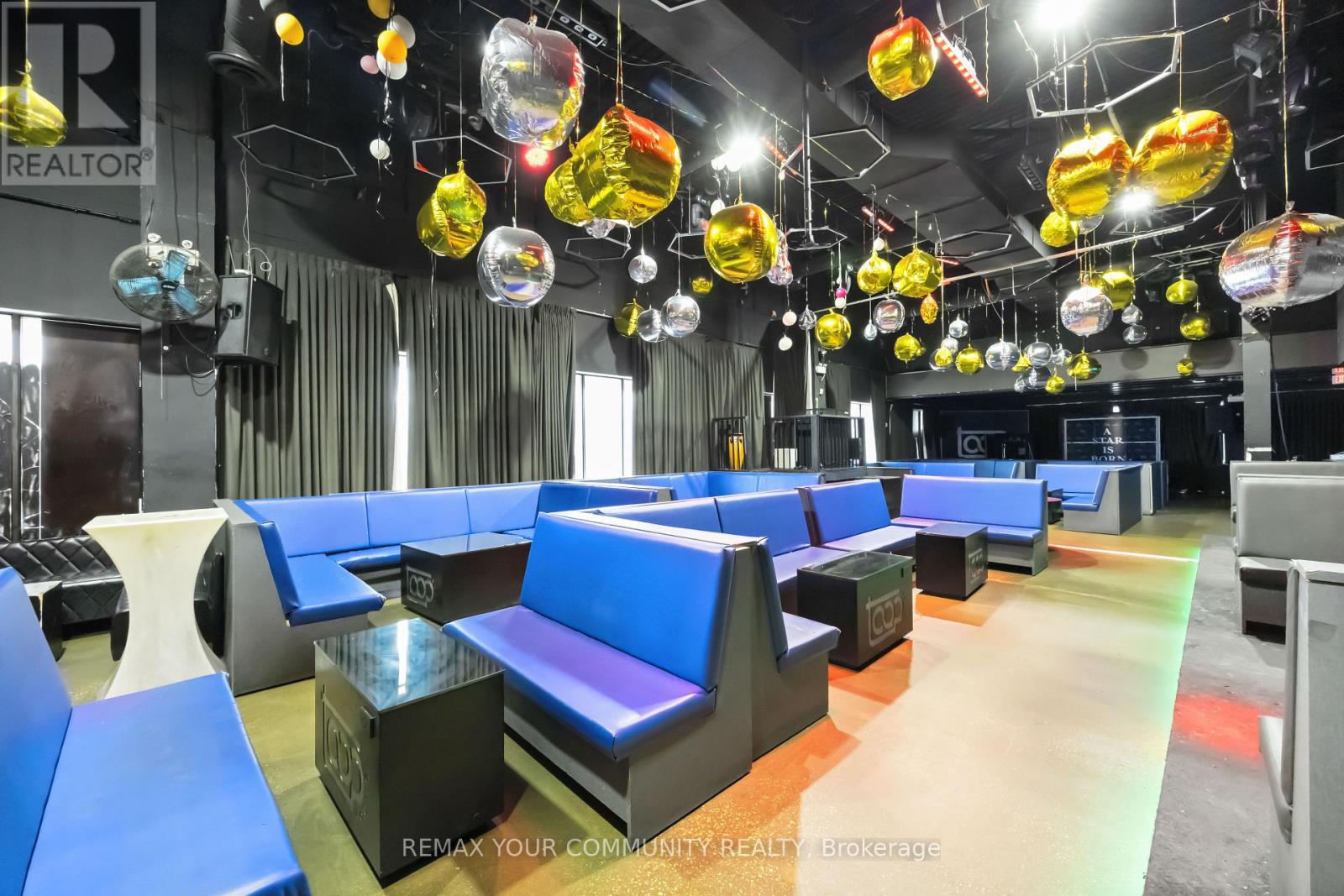 25 Planchet Road, Vaughan, Ontario  L4K 2C5 - Photo 6 - N12903406