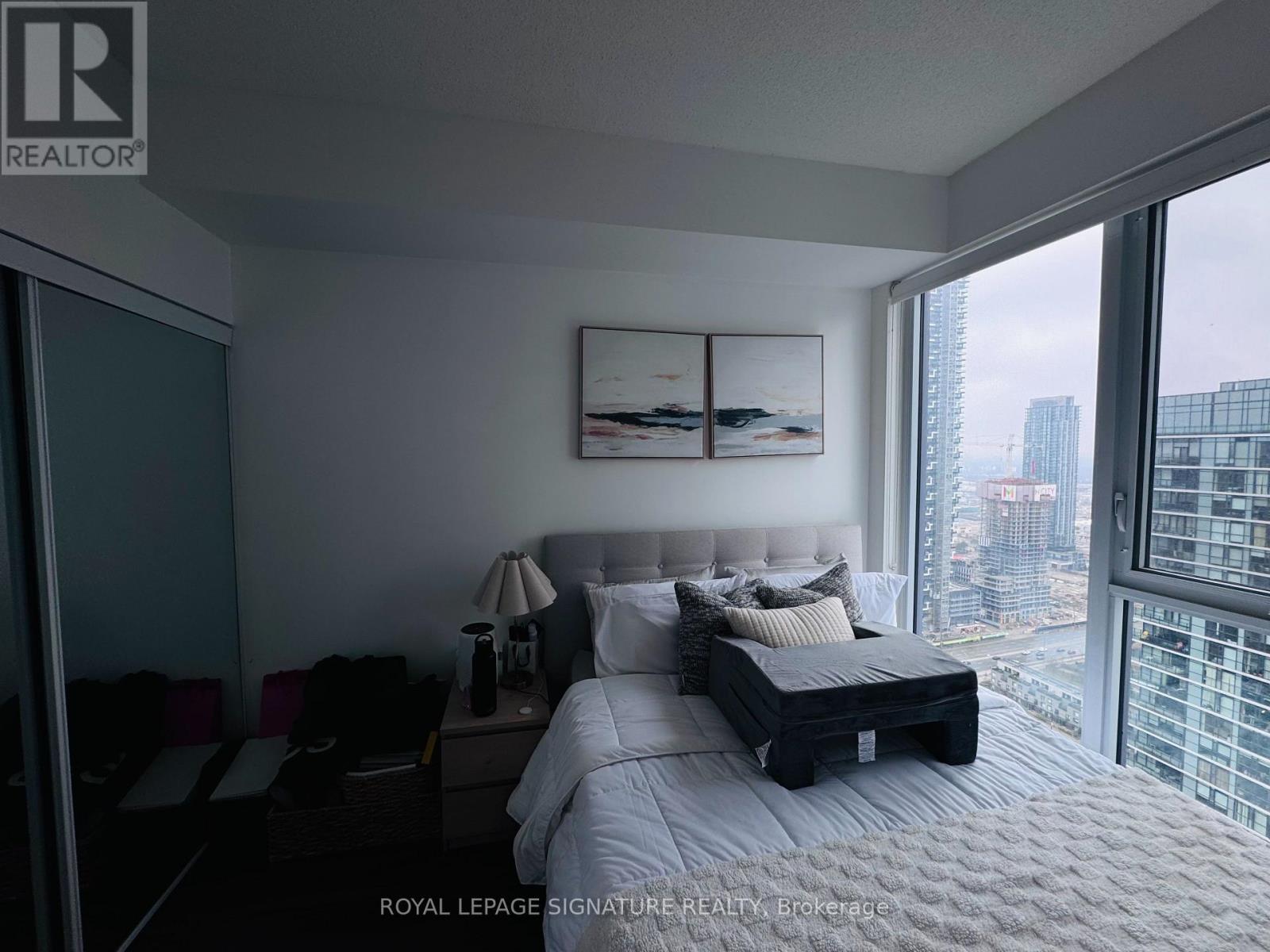 3702 - 4065 Confederation Parkway, Mississauga, Ontario  L5B 0L4 - Photo 9 - W12914274