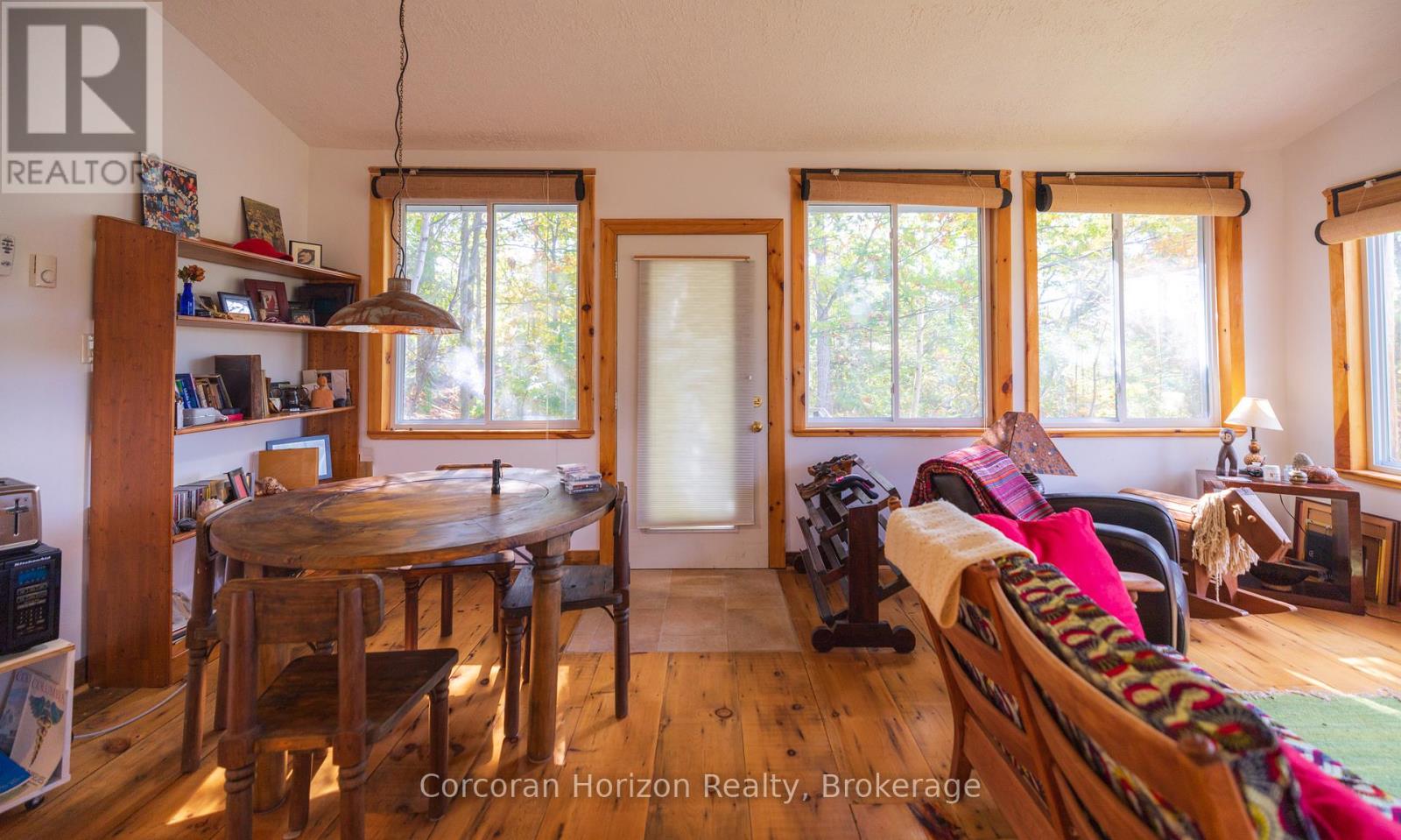 566 Hungry Bay Road W, Georgian Bay, Ontario  L0K 1S0 - Photo 30 - X12914632