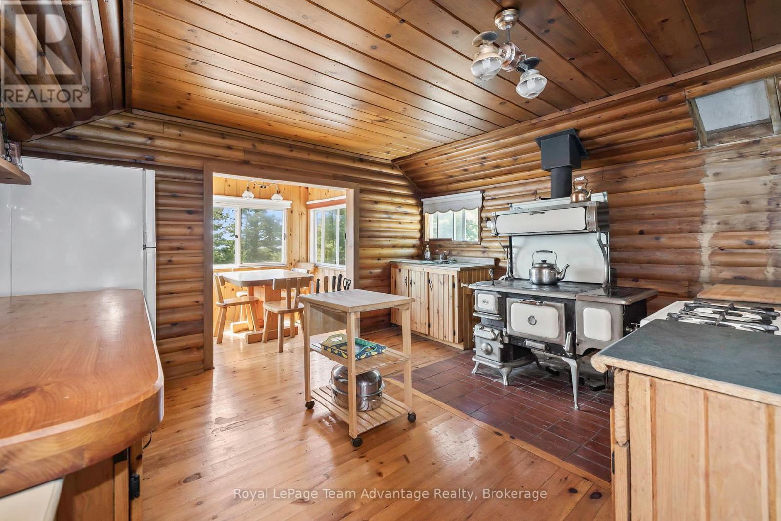 3 57c Island, Carling, Ontario  P0G 1G0 - Photo 19 - X12914800