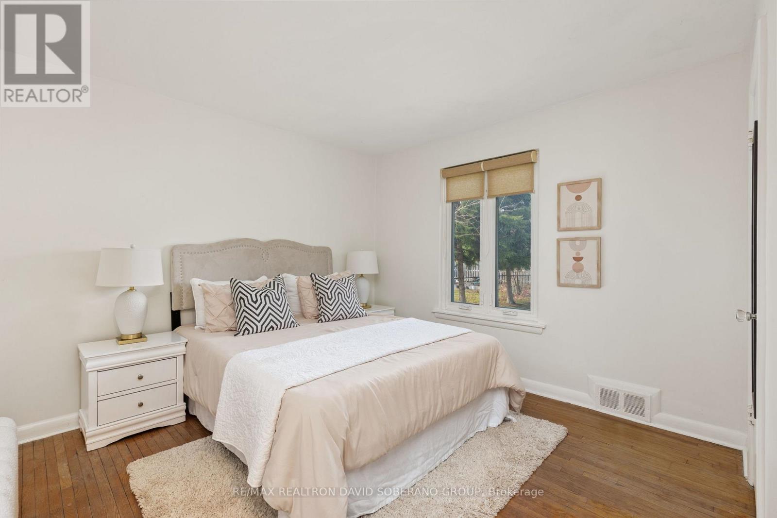 38 Touraine Avenue, Toronto, Ontario  M3H 1R2 - Photo 13 - C12914570