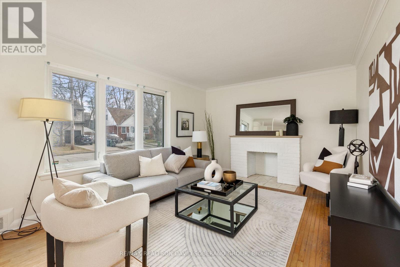 38 Touraine Avenue, Toronto, Ontario  M3H 1R2 - Photo 4 - C12914570