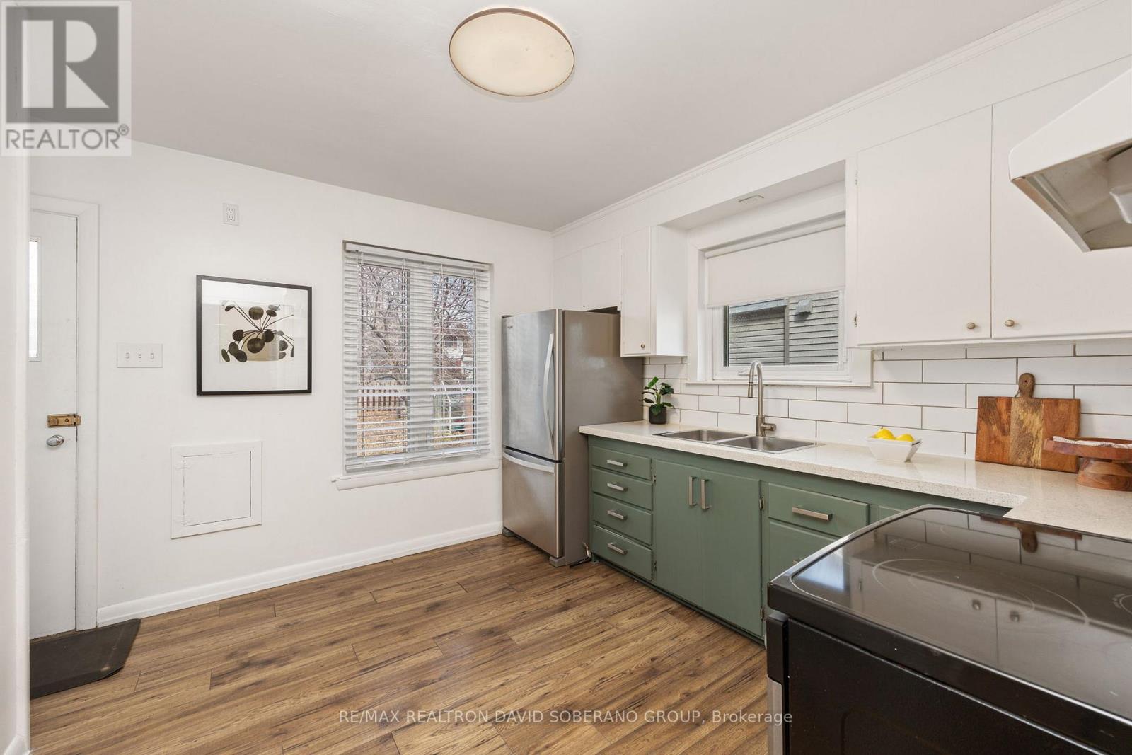 38 Touraine Avenue, Toronto, Ontario  M3H 1R2 - Photo 9 - C12914570