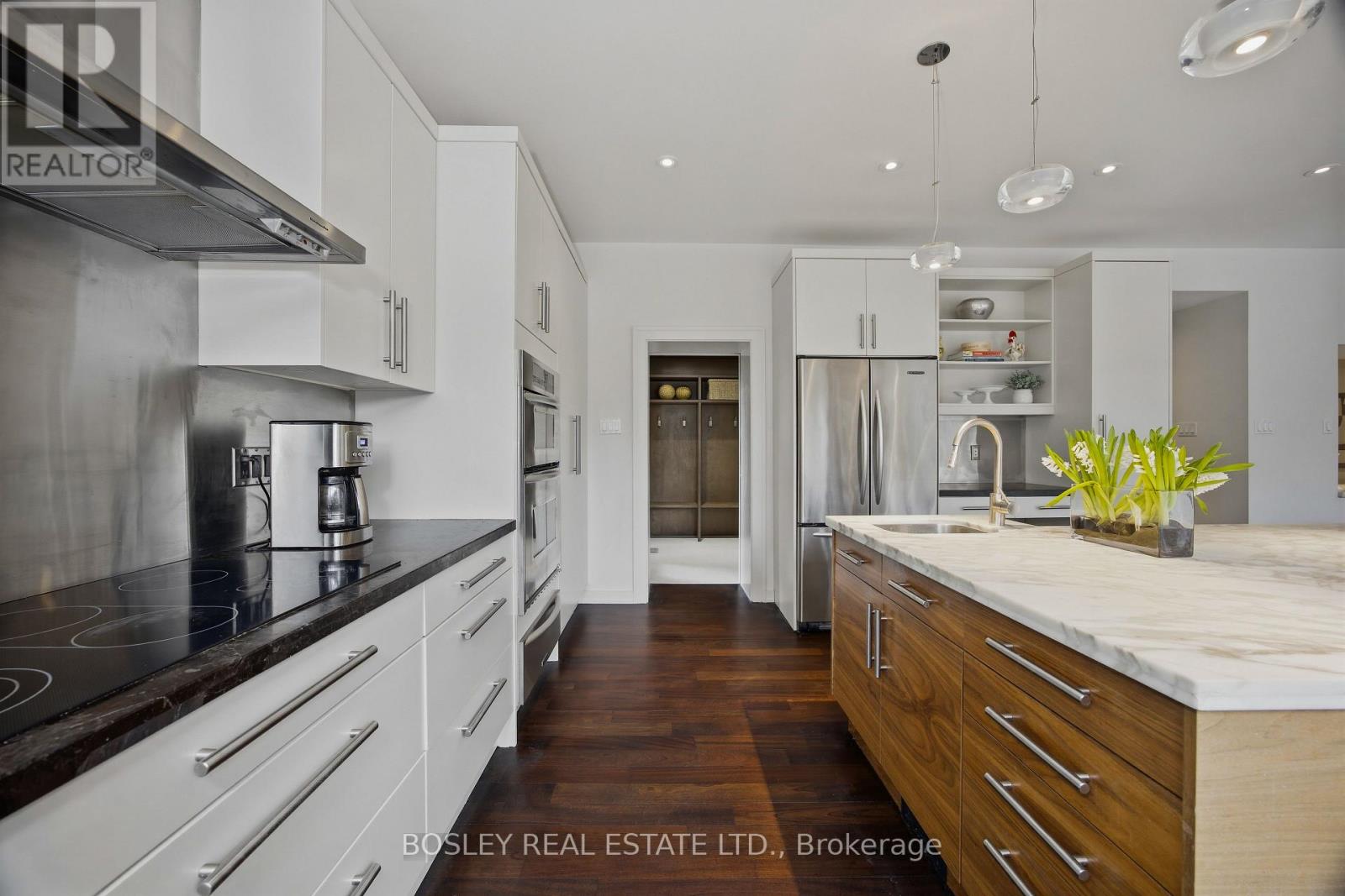 18 Coldstream Avenue, Toronto, Ontario  M5N 1X6 - Photo 12 - C12914744