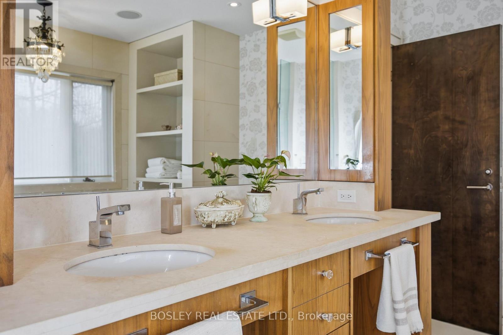 18 Coldstream Avenue, Toronto, Ontario  M5N 1X6 - Photo 32 - C12914744