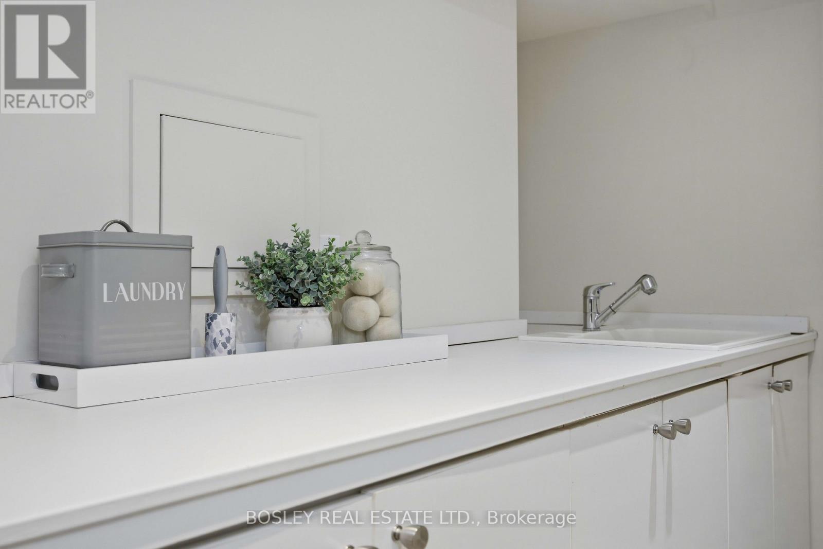 18 Coldstream Avenue, Toronto, Ontario  M5N 1X6 - Photo 37 - C12914744