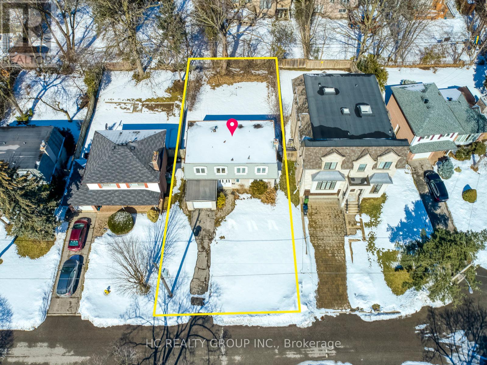 10 Waring Court, Toronto, Ontario  M2N 4G7 - Photo 4 - C12914760