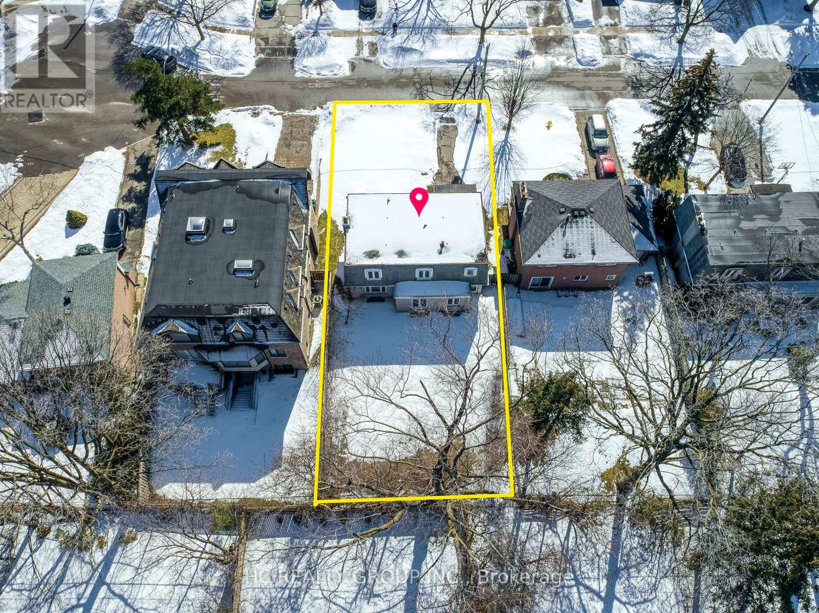 10 Waring Court, Toronto, Ontario  M2N 4G7 - Photo 8 - C12914760