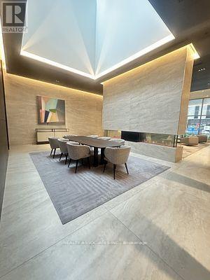 3104 - 2221 Yonge Street, Toronto (Mount Pleasant West), Ontario  M4S 0B8 - Photo 2 - C12914772