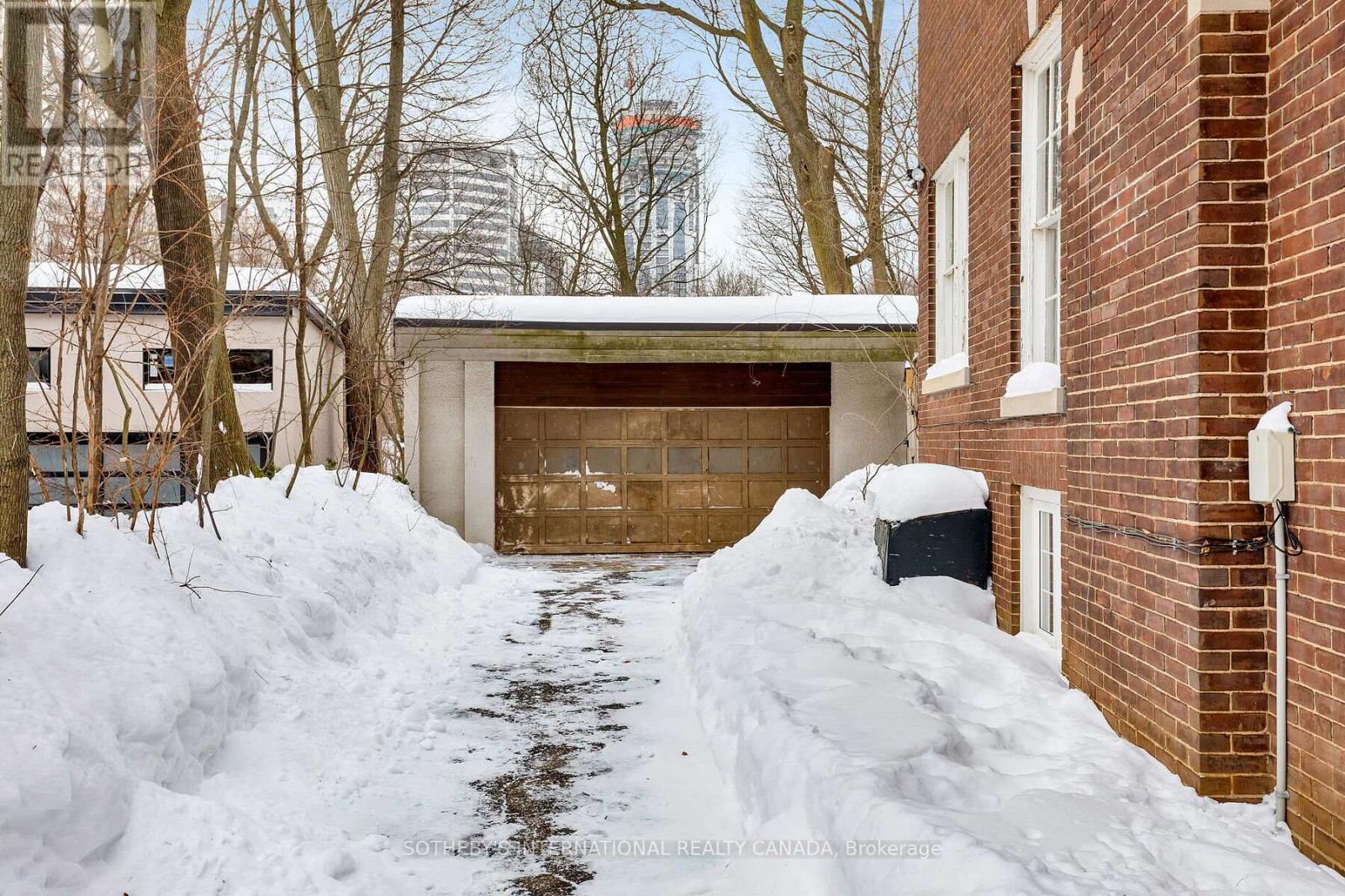 16 Rose Park Crescent, Toronto, Ontario  M4T 1P9 - Photo 47 - C12914796