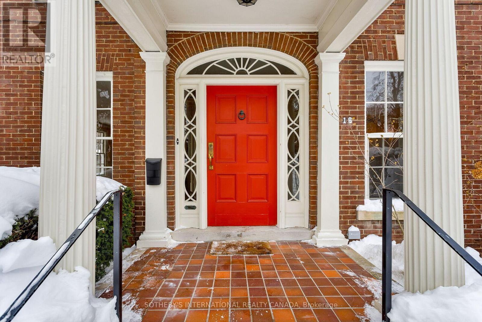 16 Rose Park Crescent, Toronto, Ontario  M4T 1P9 - Photo 5 - C12914796