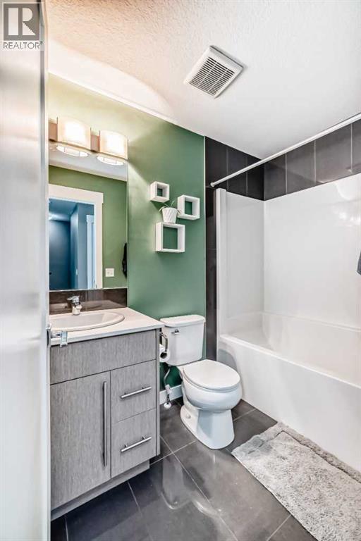 53, 111 Rainbow Falls, Chestermere, Alberta  T1X 0Z5 - Photo 39 - A2290752