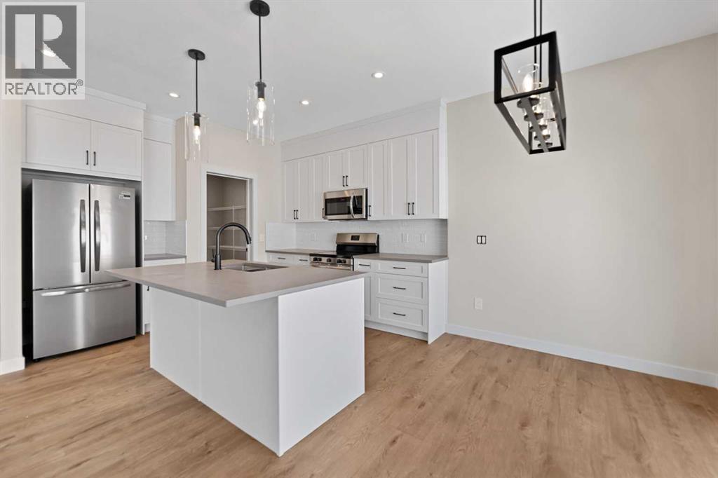 1051 Fowler Road Sw, Airdrie, Alberta  T4B 5T2 - Photo 4 - A2293504