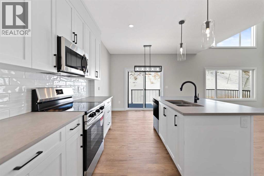 1051 Fowler Road Sw, Airdrie, Alberta  T4B 5T2 - Photo 7 - A2293504