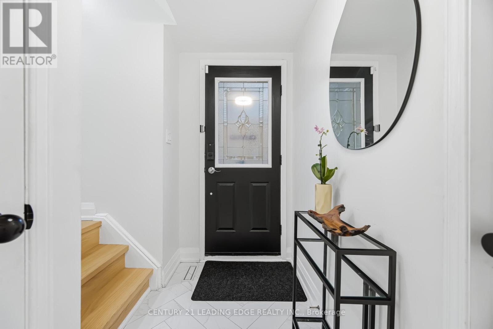 923 Redbird Crescent, Pickering, Ontario  L1V 5K8 - Photo 2 - E12914658