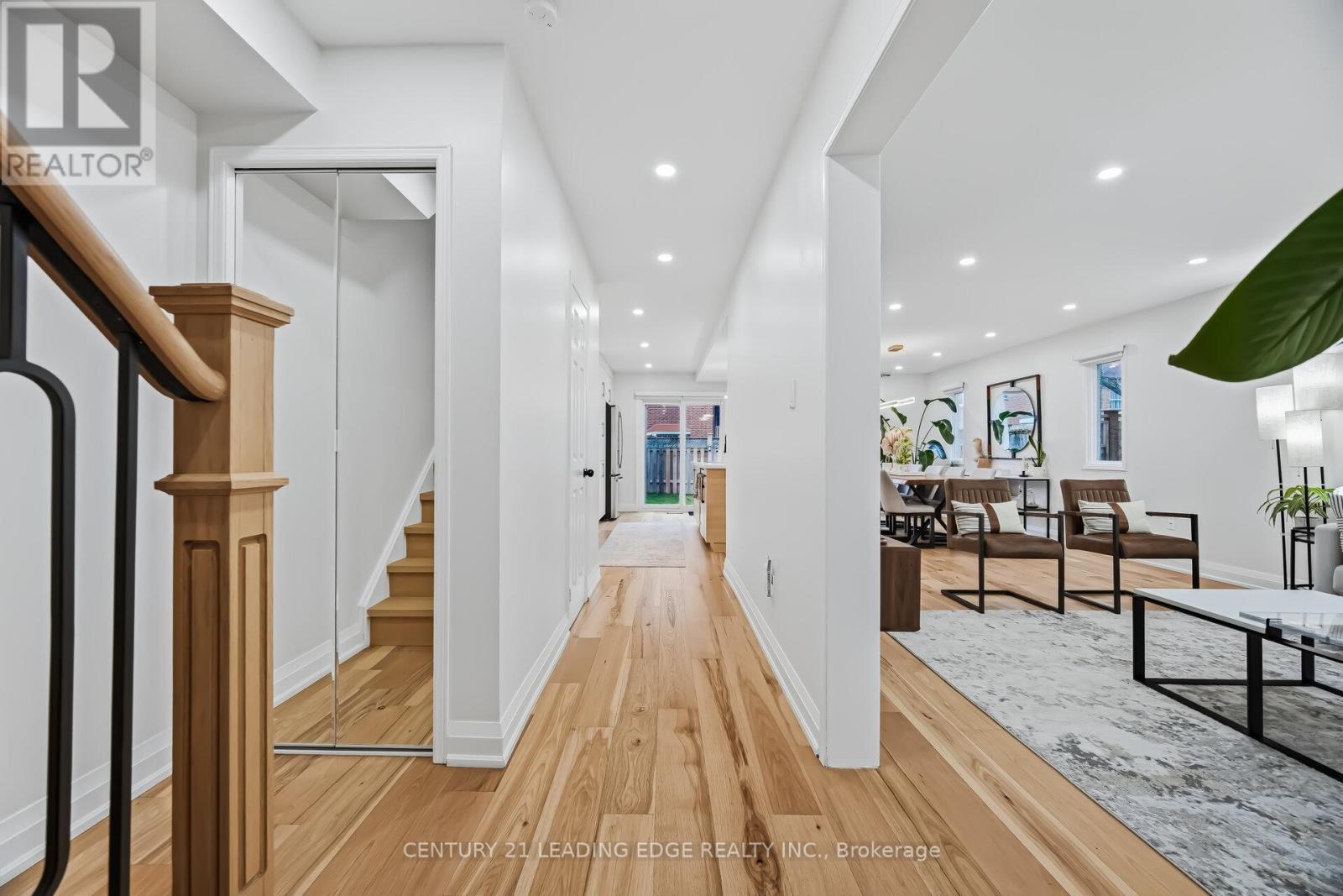 923 Redbird Crescent, Pickering, Ontario  L1V 5K8 - Photo 4 - E12914658