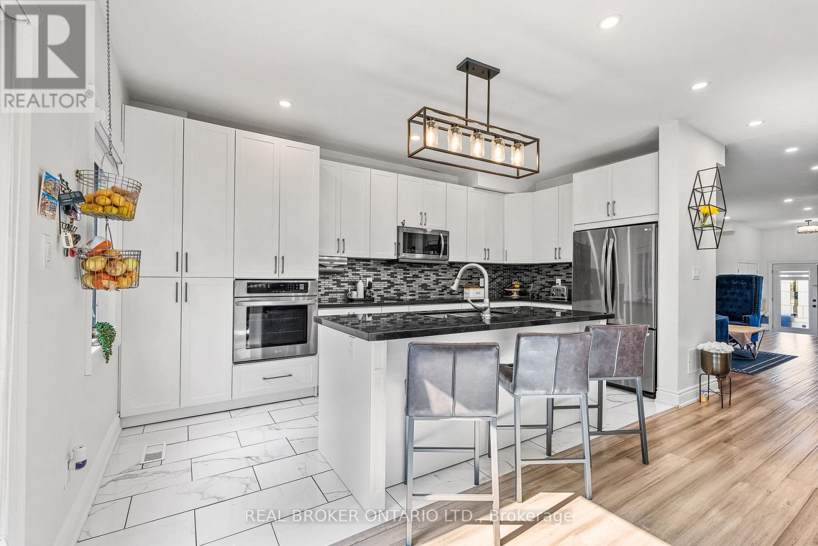 32b Cedar Drive, Toronto, Ontario  M1J 3E8 - Photo 10 - E12914716