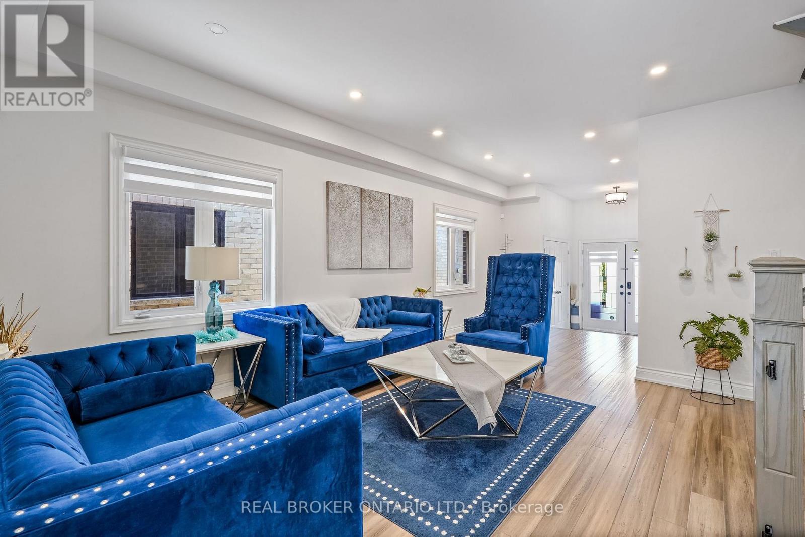 32b Cedar Drive, Toronto, Ontario  M1J 3E8 - Photo 7 - E12914716