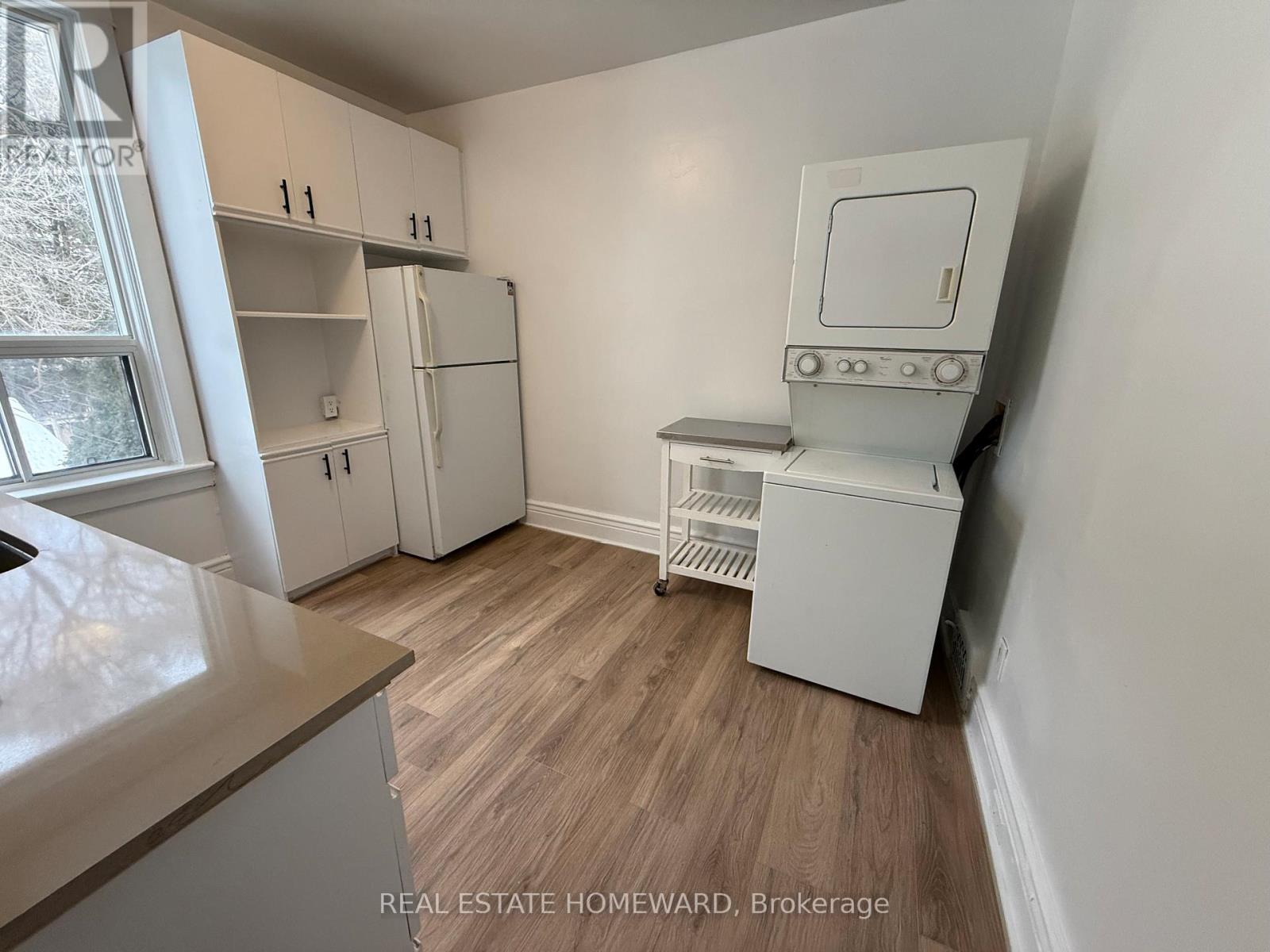 Upper - 1234 Gerrard Street E, Toronto, Ontario  M4L 1Y6 - Photo 4 - E12914754