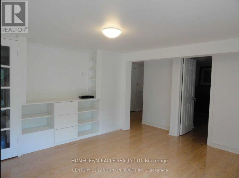 36 Roundwood Court, Toronto, Ontario  M1W 1Z2 - Photo 3 - E12914762