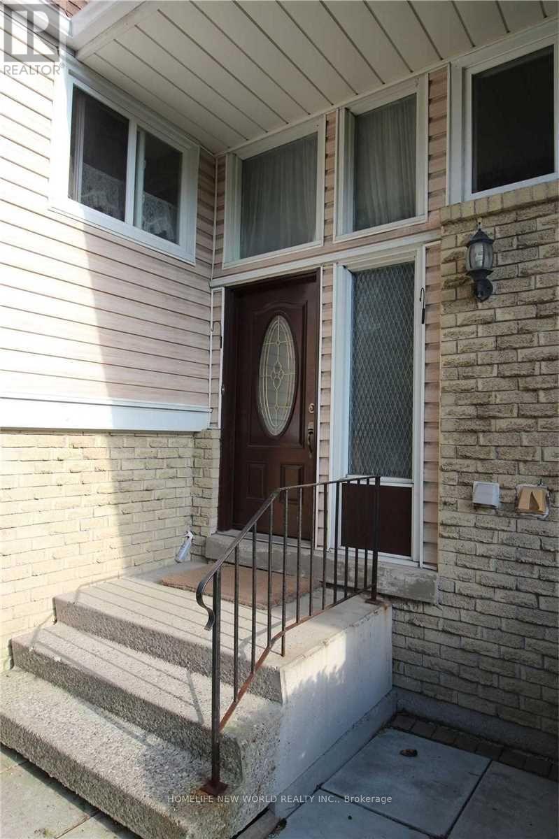 63 Buckhurst Crescent, Toronto, Ontario  M1S 4C3 - Photo 2 - E12914766