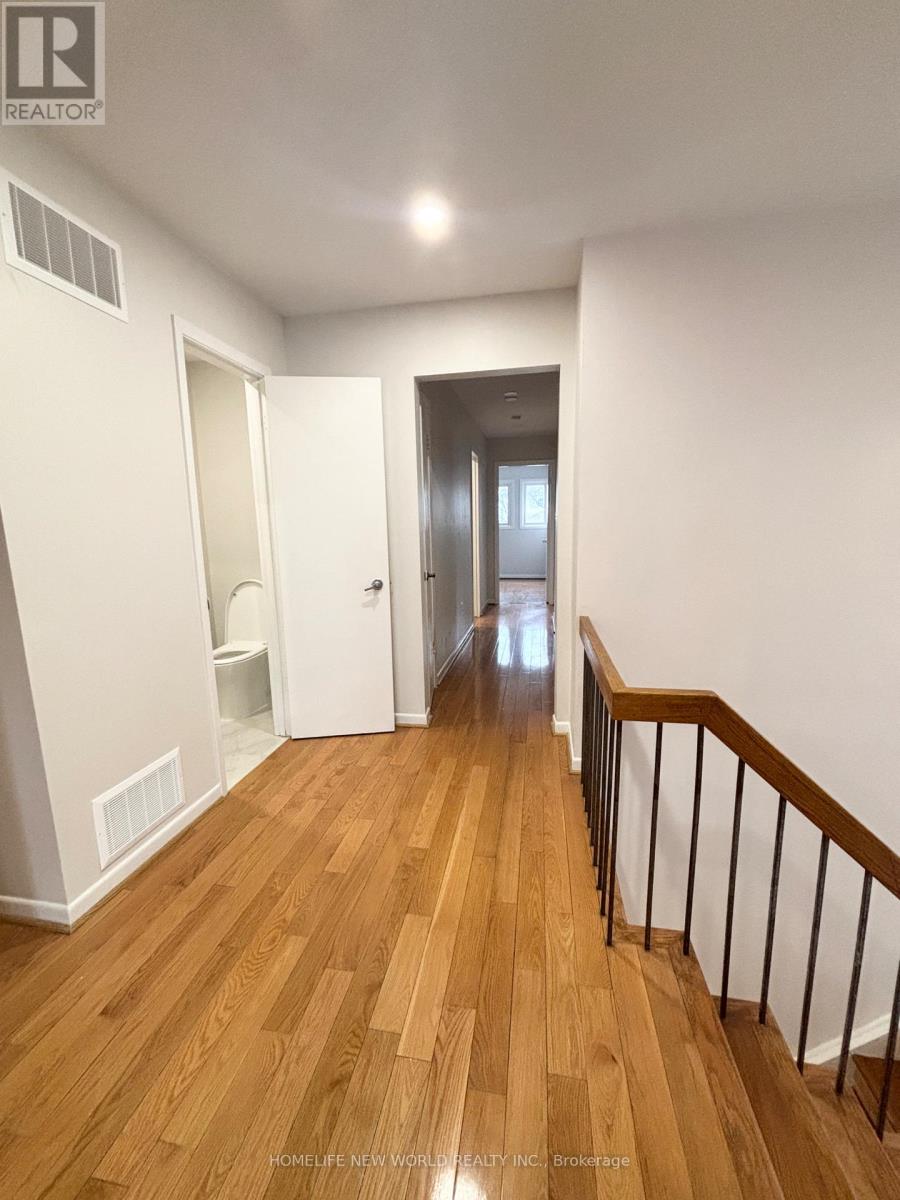 63 Buckhurst Crescent, Toronto, Ontario  M1S 4C3 - Photo 4 - E12914766